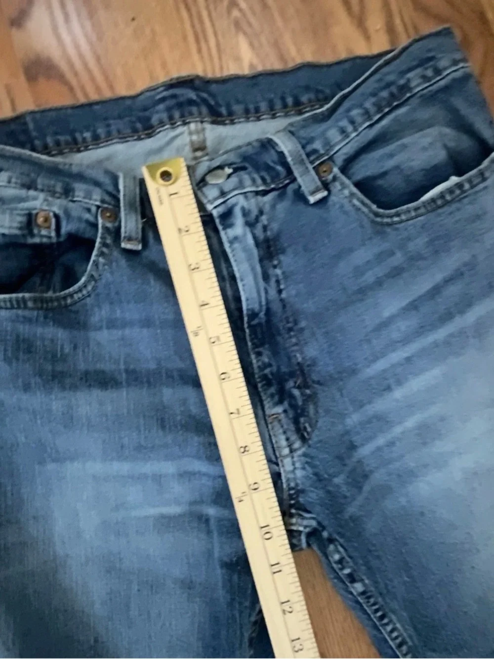 Levis levi relaxed